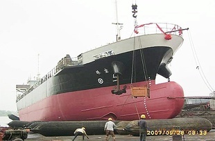 船舶專用上排下水橡膠氣囊,安全可靠、節(jié)約成本、操作簡單